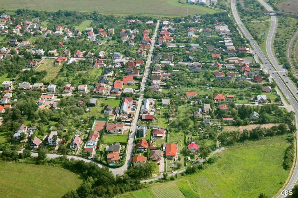 Kúpim rodinný dom v m.č. Pereš ideálne s väčším pozemkom