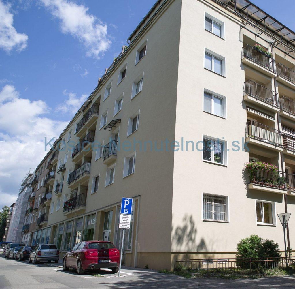 2izb byt 60 m2 + 10 m2 lóggia Park Angelinum Košice