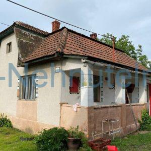 Tehlový dom 3 izbový 112 m2 357 m2 pozemok v obci Vyšný Lánec pri Košiciach