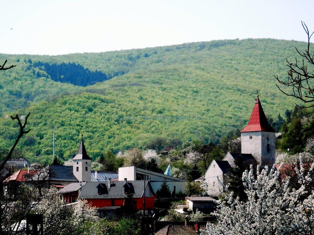 Hľadám chatu v oblasti Kysak, Malá - Veľká Lodina, Obišovce, Trebejov