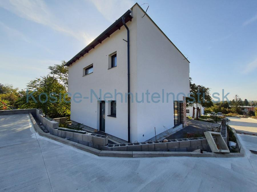 Predaj dom - holodom 160 m2 800 m2 pozemok Pod Furčou Košice