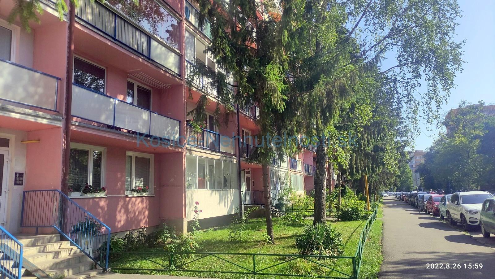 Predaj 3i byt 68 m2 + 6 m2 lodžia, pôvodný stav Kapitána Nálepku Košice Staré Mesto