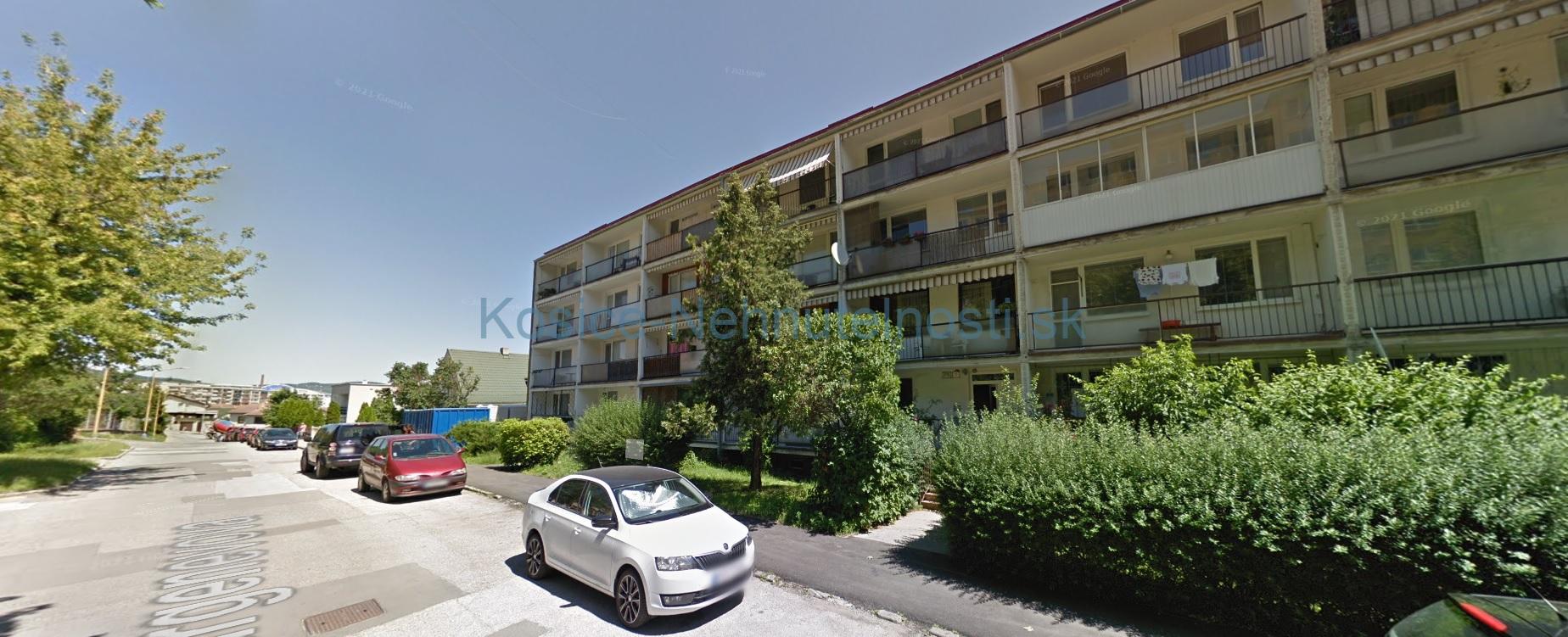 Predaj byt 1,5izb 43 m2 6 m2 lodžia + kumbal, pivnica Turgenevova