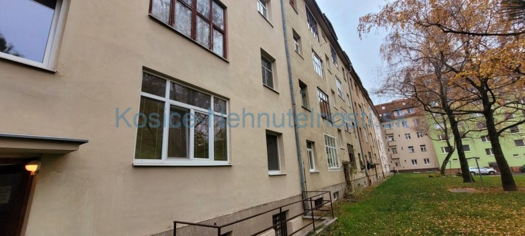 Prenájom 3i tehlový byt 71 m2 Bocatiova 8 Košice – Staré Mesto
