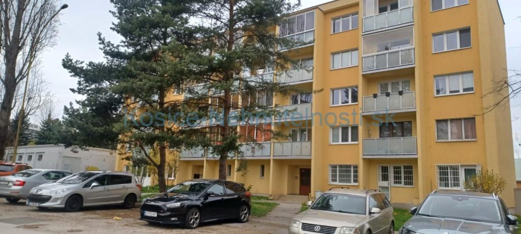 Prenájom 2 izb byt 60 m2 Výstavby Košice