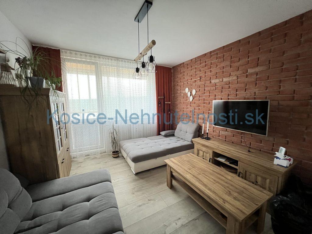 Prenájom 1izb. byt 42 m2 + lodžia Dénešova KVP Košice